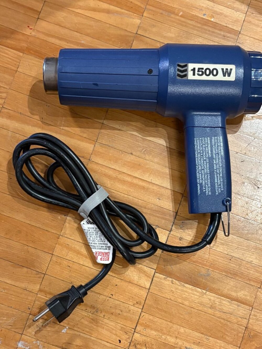 EXCELLENT CONDITION 1500 WATTS HEAT GUN/ PAINT STRIPPER